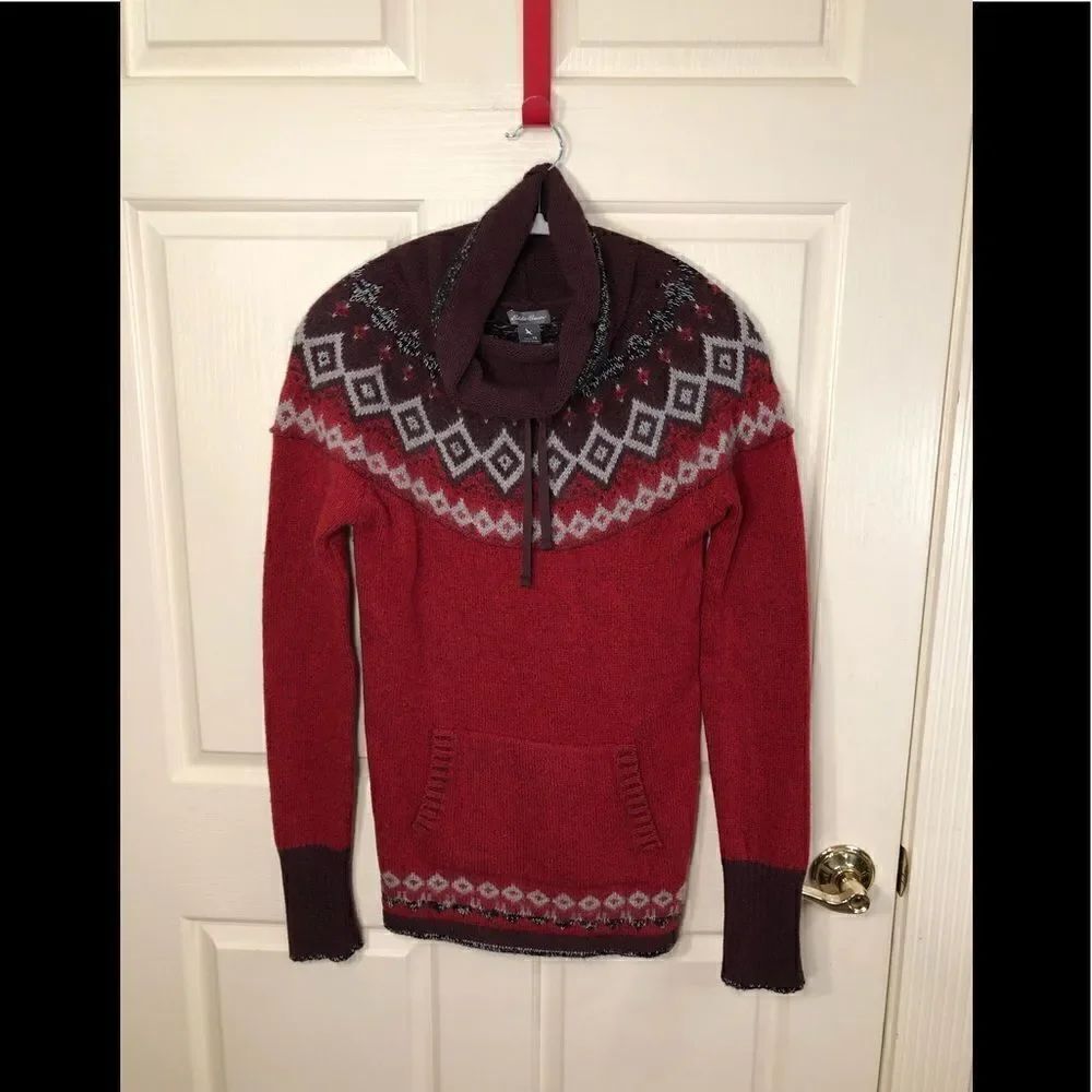 Eddie Bauer sweater 